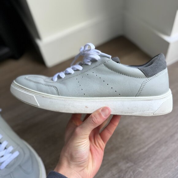 ecco casual sneakers size 9.5 U.S. or size 43 - Picture 6 of 9